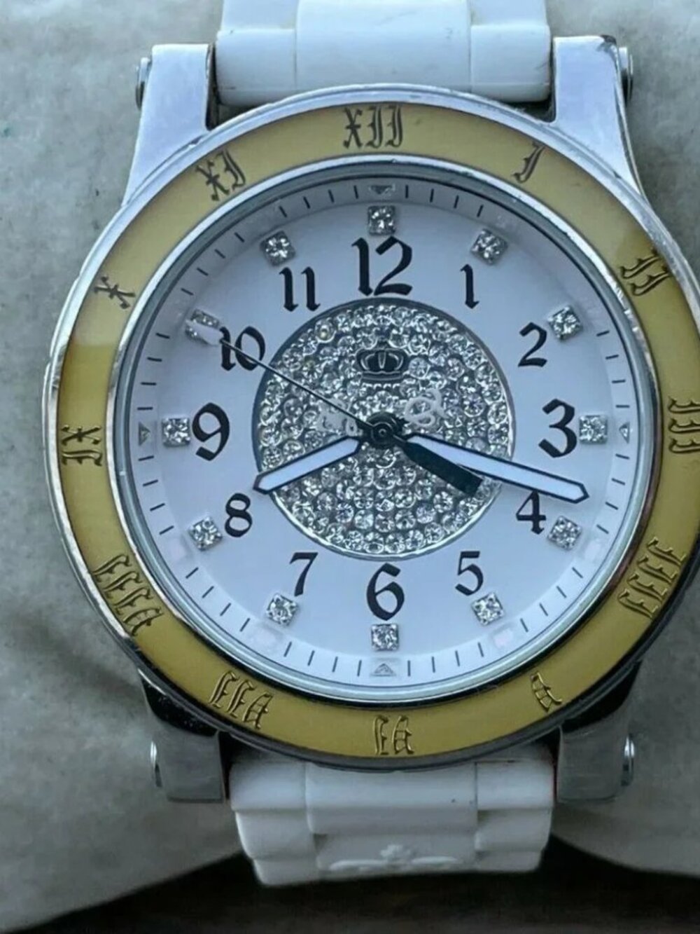 Juicy Couture Women WristWatch White Band Crystals Accents Face Analog Watch - Picture 2 of 12